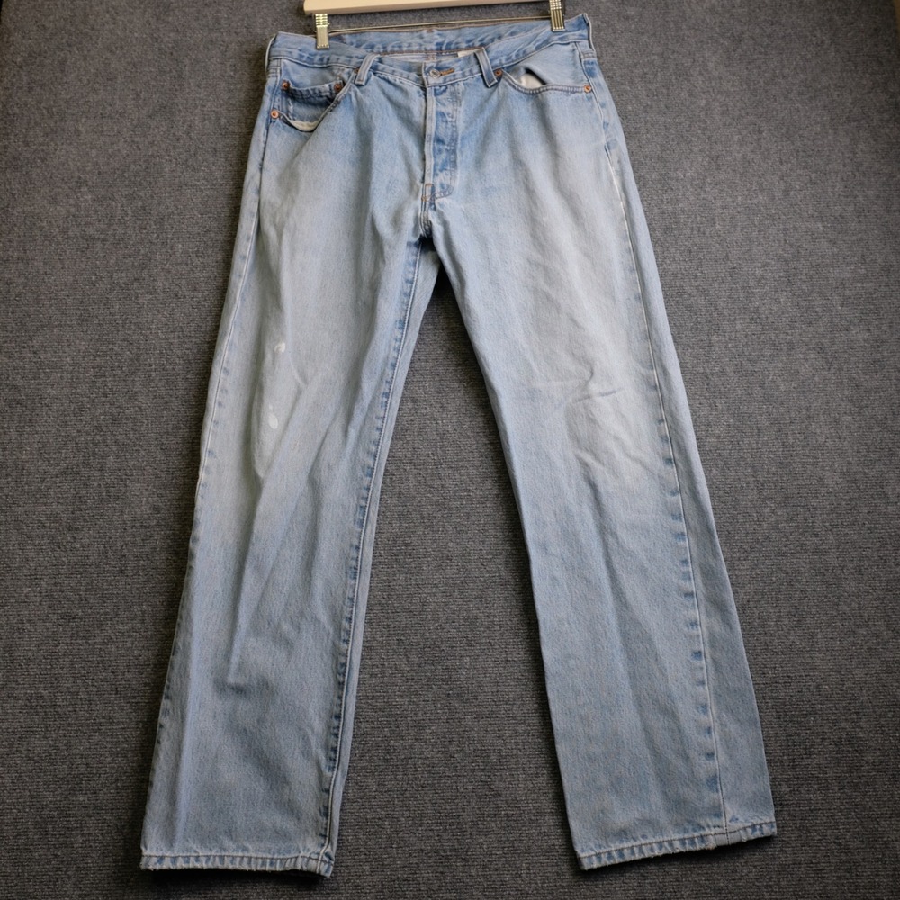 Vintage Levis 501 Jeans Mens 36x32 Blue Light Wash Denim Straight Leg 2000s Y2K